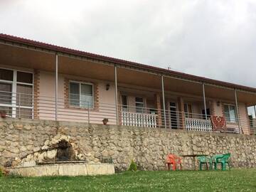 Фотографии Гостевой дом Guest House on Sokhumi Highway 133 г. Otradnoe (Абхазия) №2 Фото Гостевой дом Guest House on Sokhumi Highway 133 г. Otradnoe 2